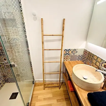 Spectaculaire 1b & Balcons Апартаменты